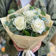 Букет цветов из:  Розы в Кули